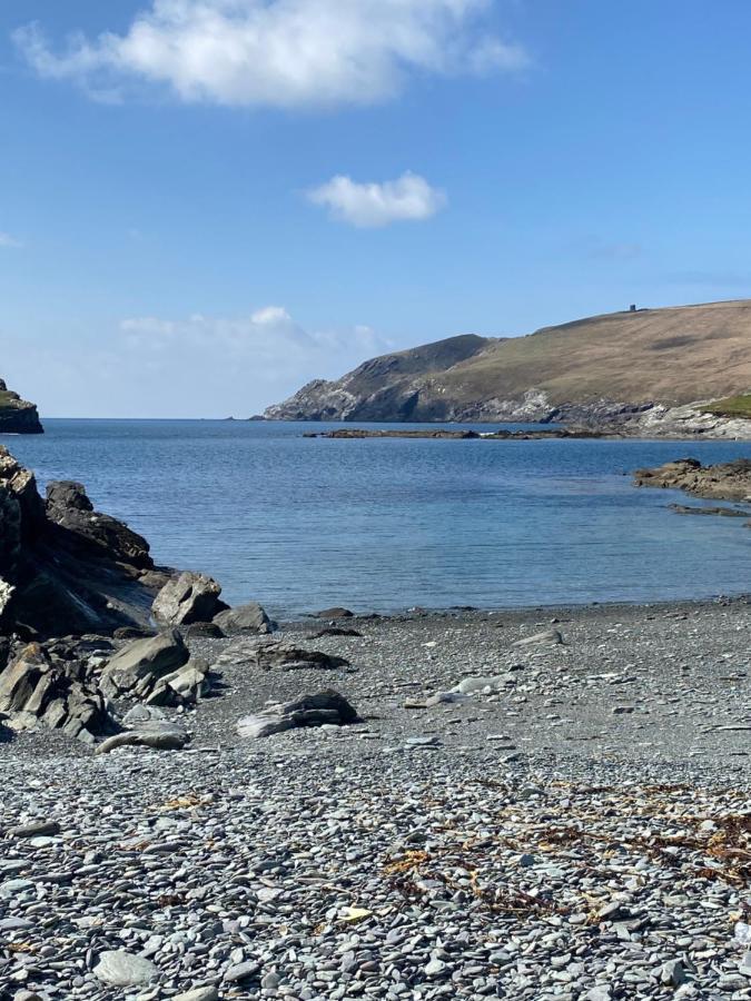 Skellig Port Accommodation - 1 Studio Bed Apartment Portmagee Exterior foto